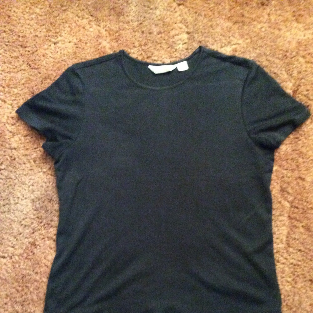 Tommy Bahama black tee